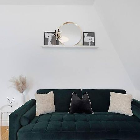 Roomy One Bed Loft Apartment Bishop’s Stortford Exterior foto
