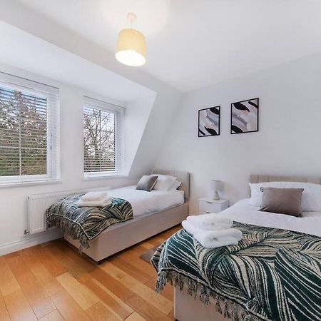 Roomy One Bed Loft Apartment Bishop’s Stortford Exterior foto
