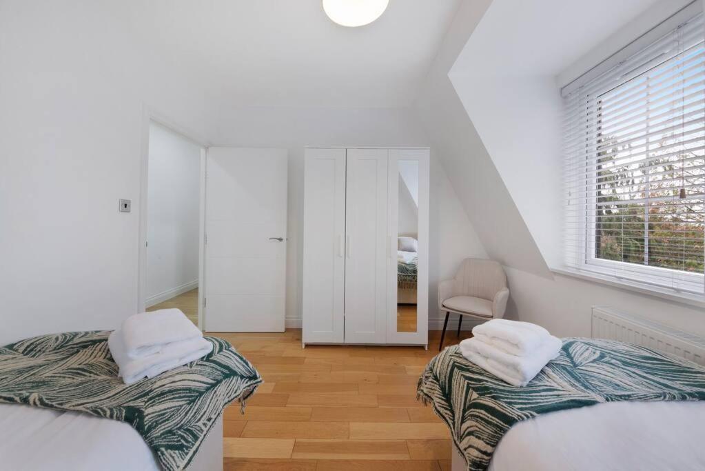 Roomy One Bed Loft Apartment Bishop’s Stortford Exterior foto