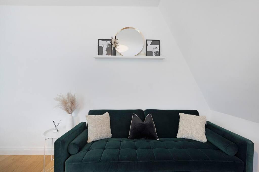 Roomy One Bed Loft Apartment Bishop’s Stortford Exterior foto