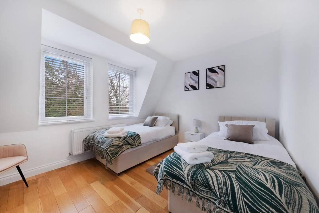 Roomy One Bed Loft Apartment Bishop’s Stortford Exterior foto